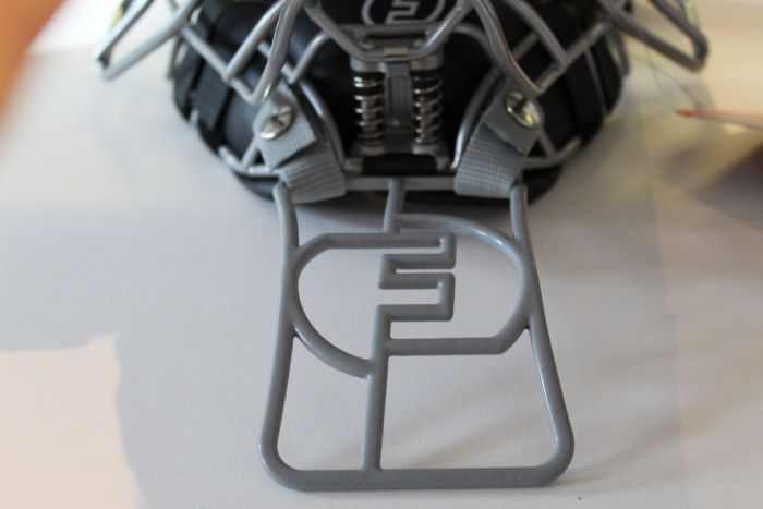 DEFENDER MASK THROAT GUARD