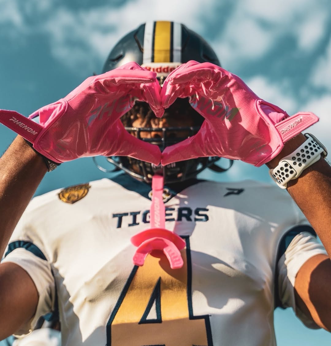 Phenom Elite VPS5 Adult Football Gloves - Team Colors