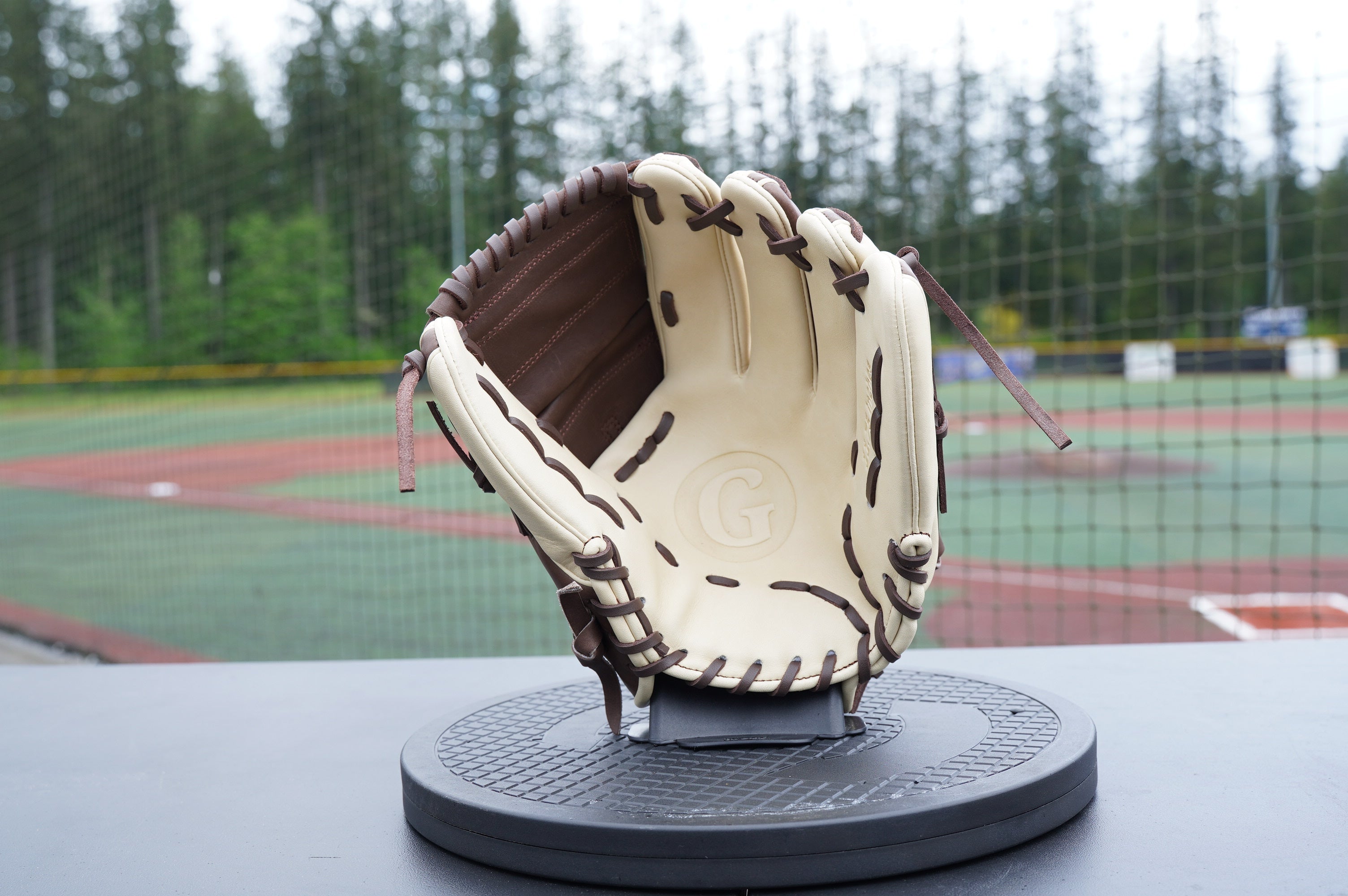 11.75" Infield MG-Closed-Web Grace Glove - Professional Softball Glove