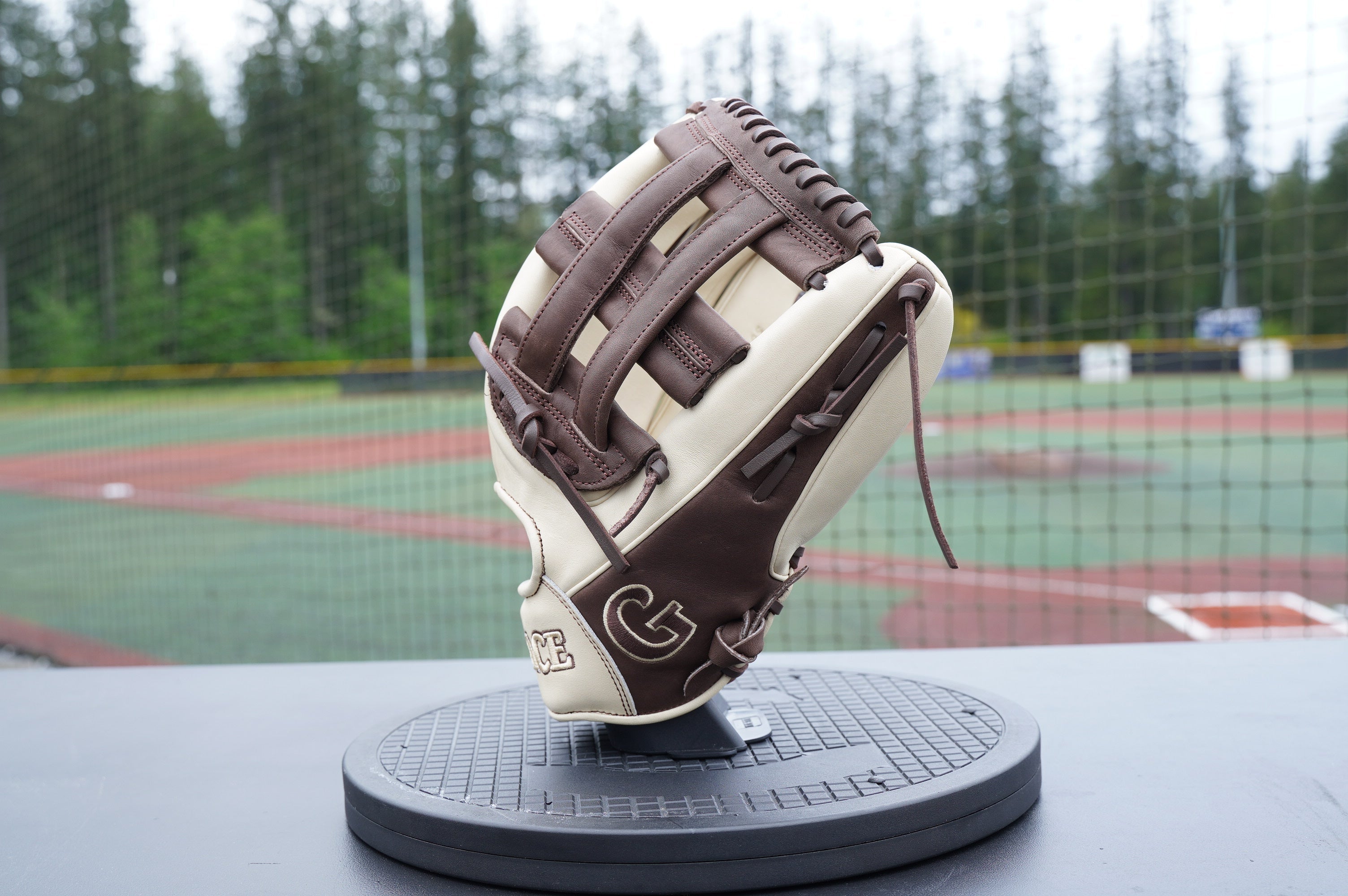 13" Outfield H-Web Grace Glove - Professional Softball Glove