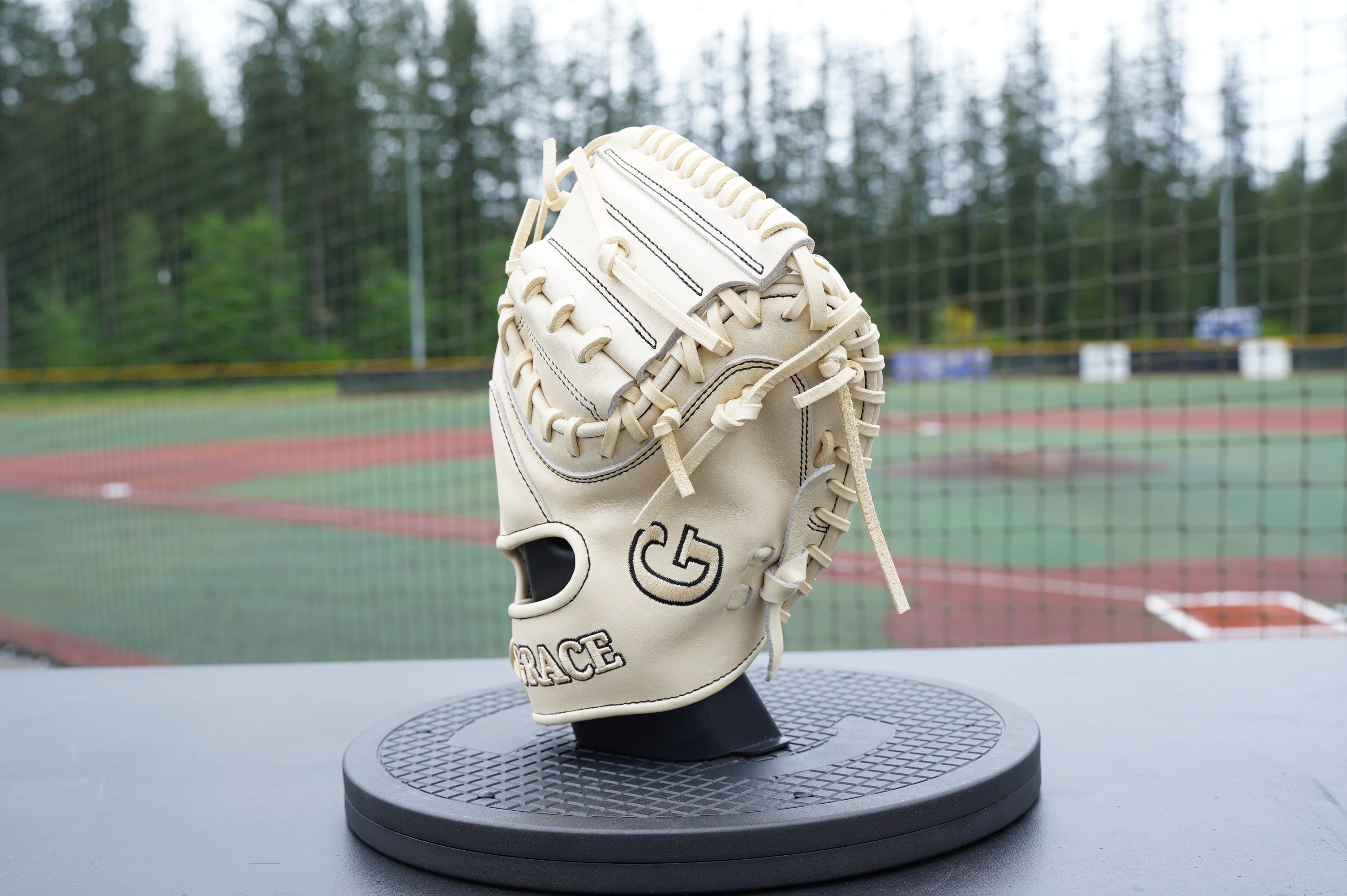 28.5" Catchers Pro Trainer - Grace Glove