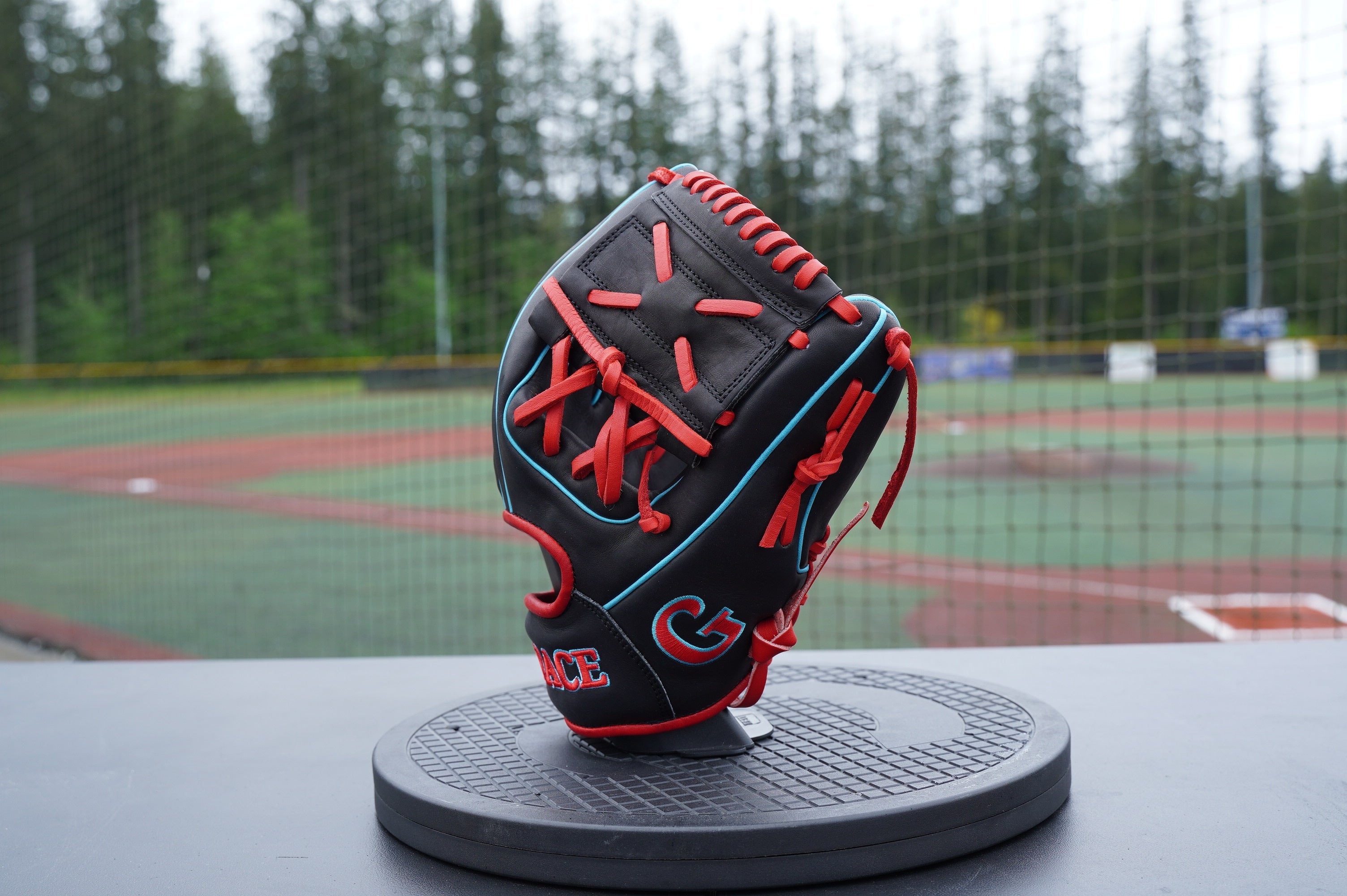 11.25" Infield SG-Closed Grace Glove - Professional Baseball Glove
