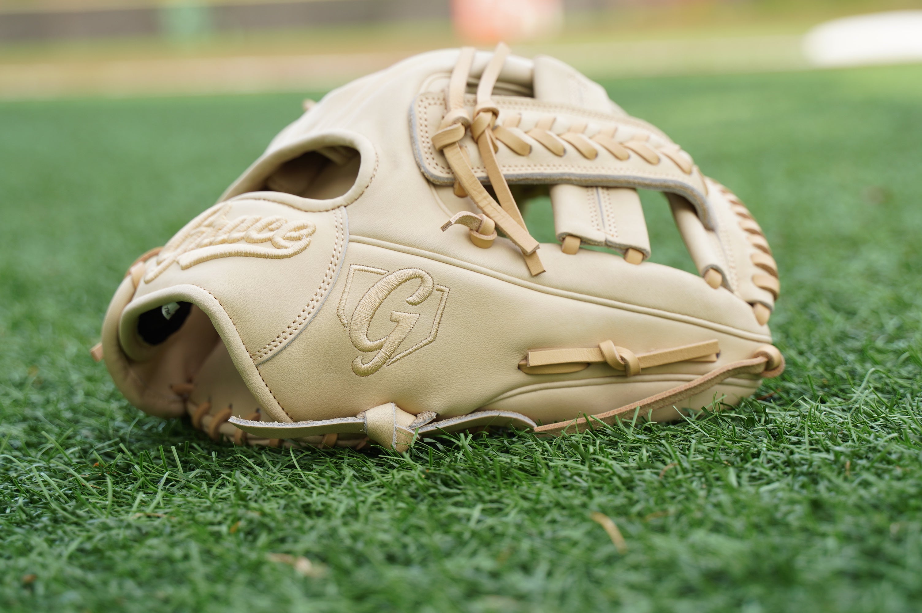 11.75" Infield OG-Web Grace Glove