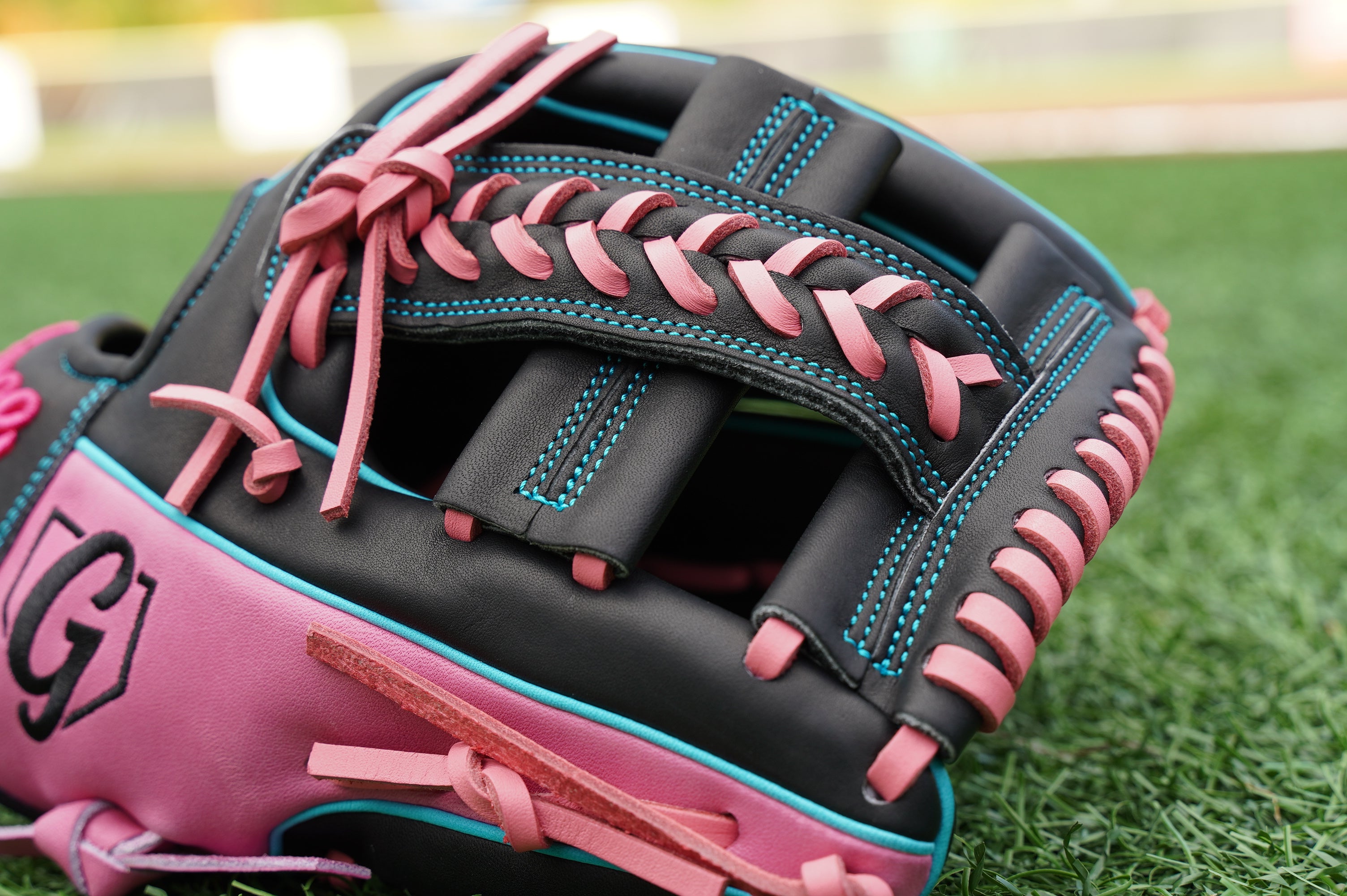 11.75" Infield Limited OG-Web Grace Glove