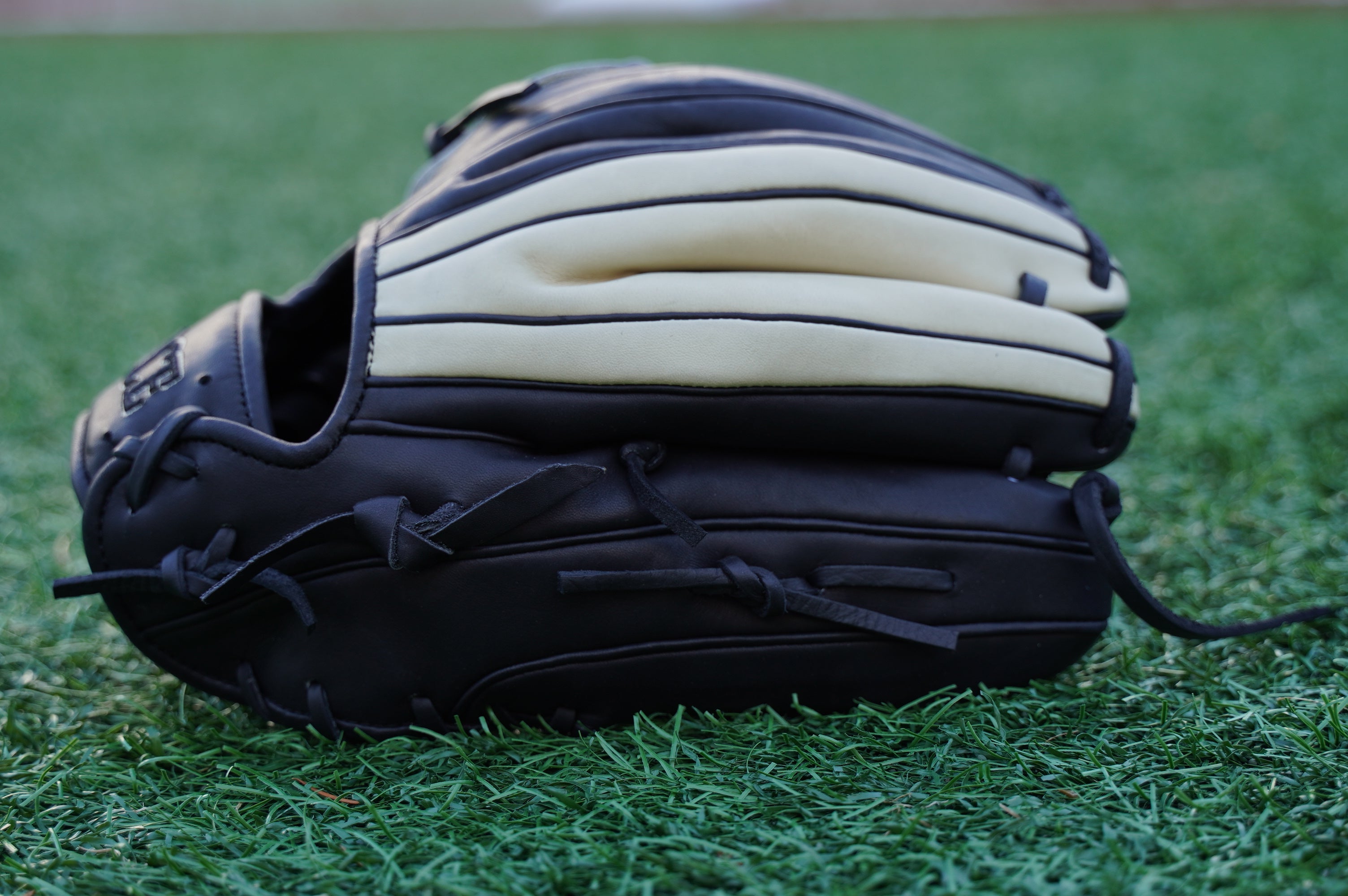 12.75" Outfield H-Web Grace Glove - Black/Blonde - Left Hand Throw
