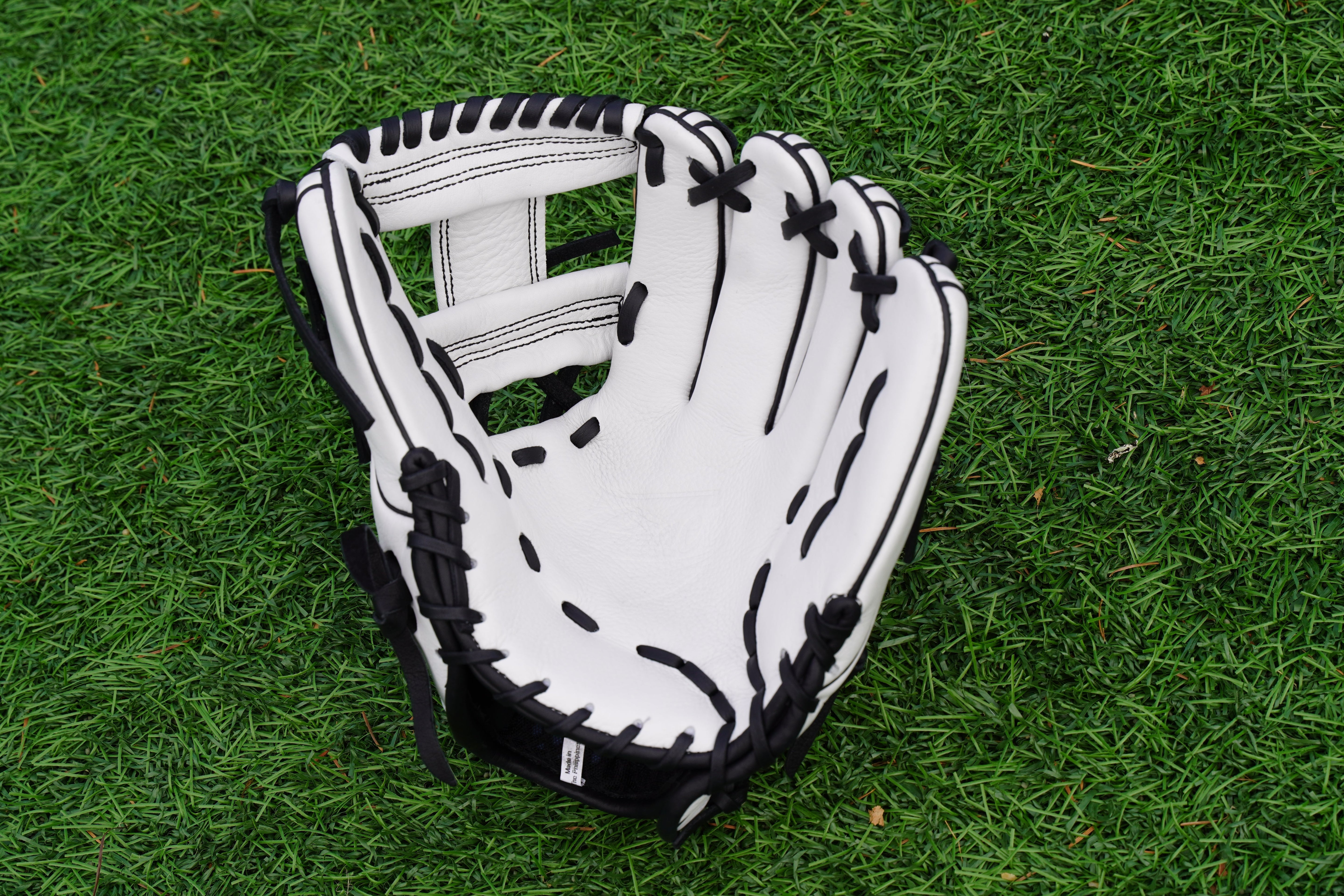 11.25" Infield I-Web Grace Glove - Youth Baseball Glove