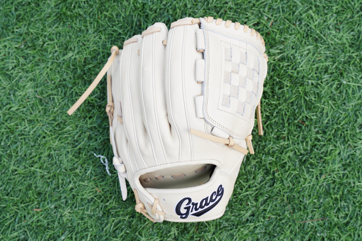 12" Infield/ Outfield Closed Web Grace Glove - Model GG-12B