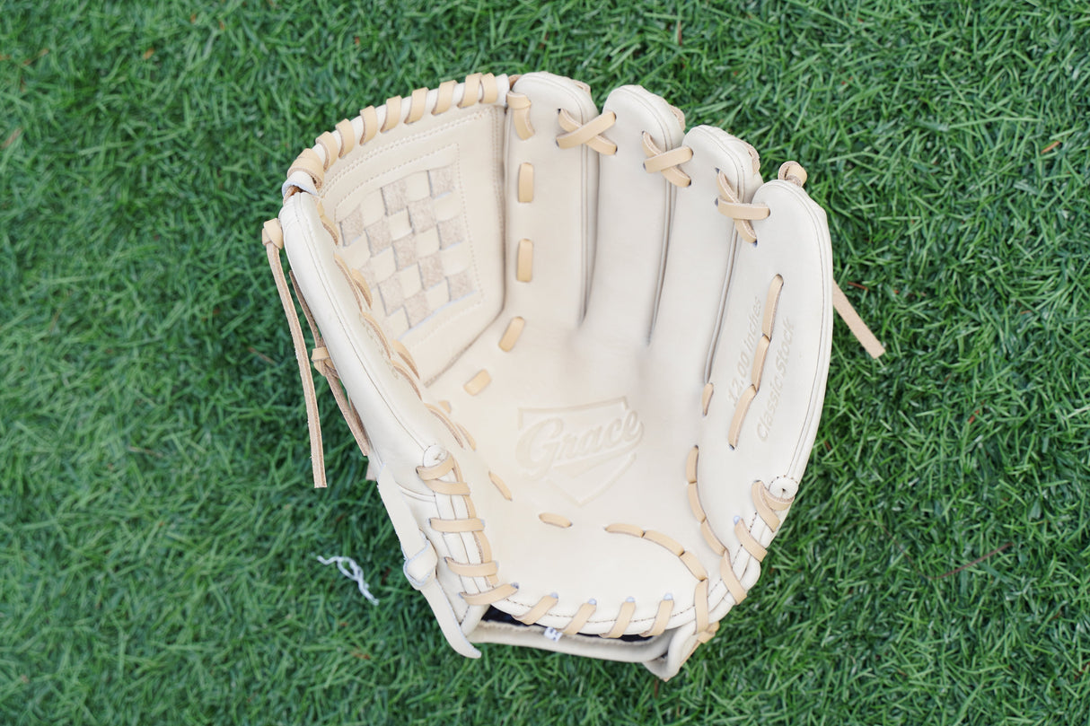 12" Infield/ Outfield Closed Web Grace Glove - Model GG-12B