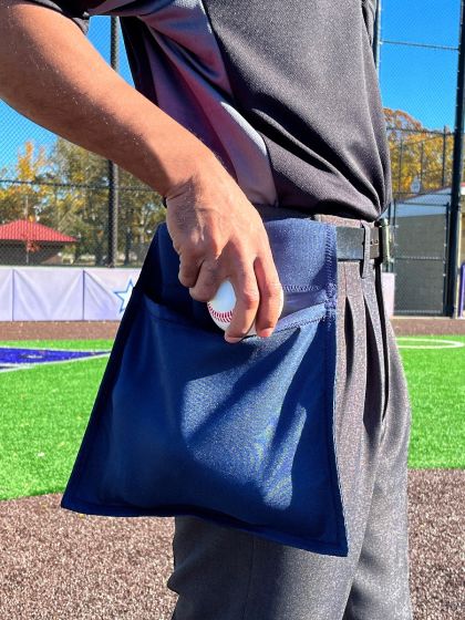 DRY-LO UMPIRE BALL BAG WITH INSIDE POCKETS