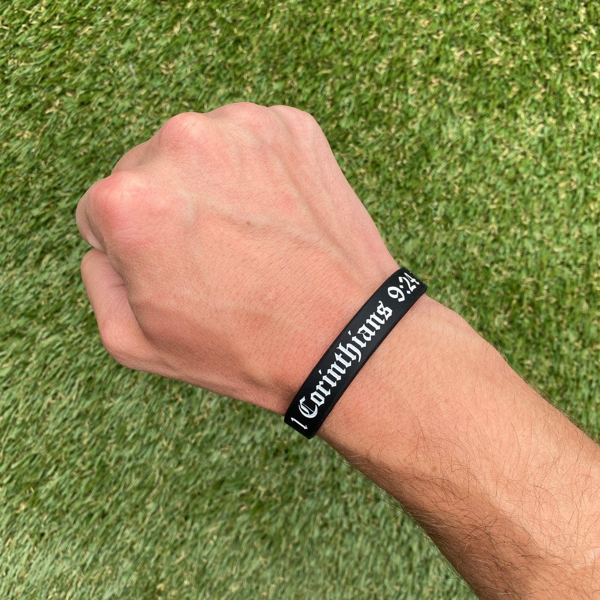 1 Corinthians 9:24 Wristband - Pro Game Sports