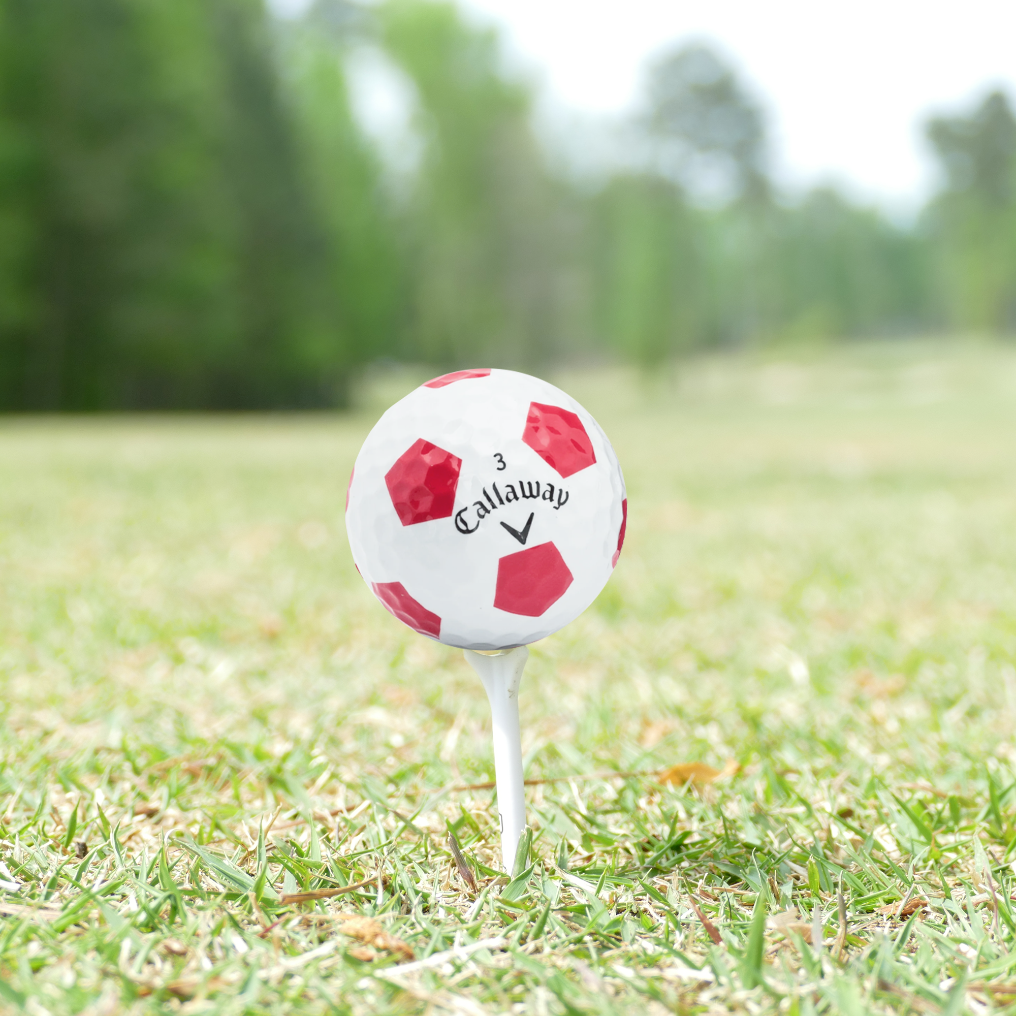 Used Callaway Chrome Soft Truvis White & Red Golf Balls - 1 Dozen