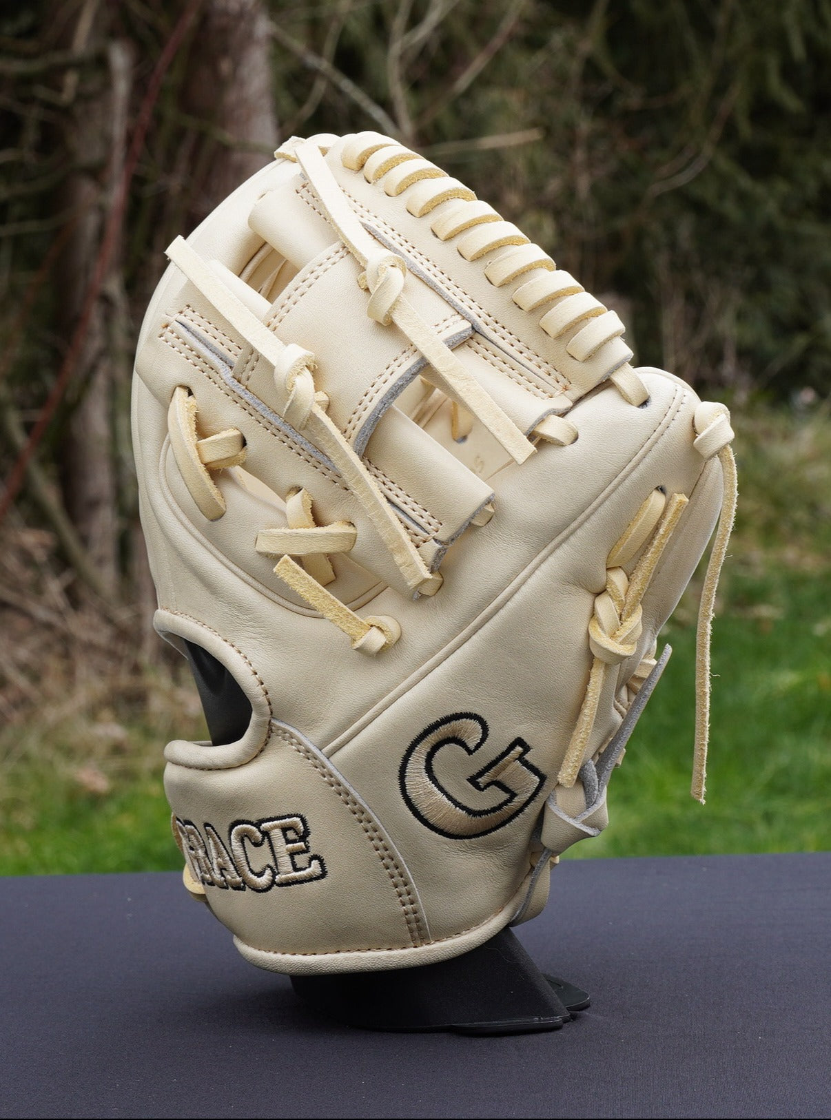 9.50" Infield Pro Trainer I-Web - Grace Glove