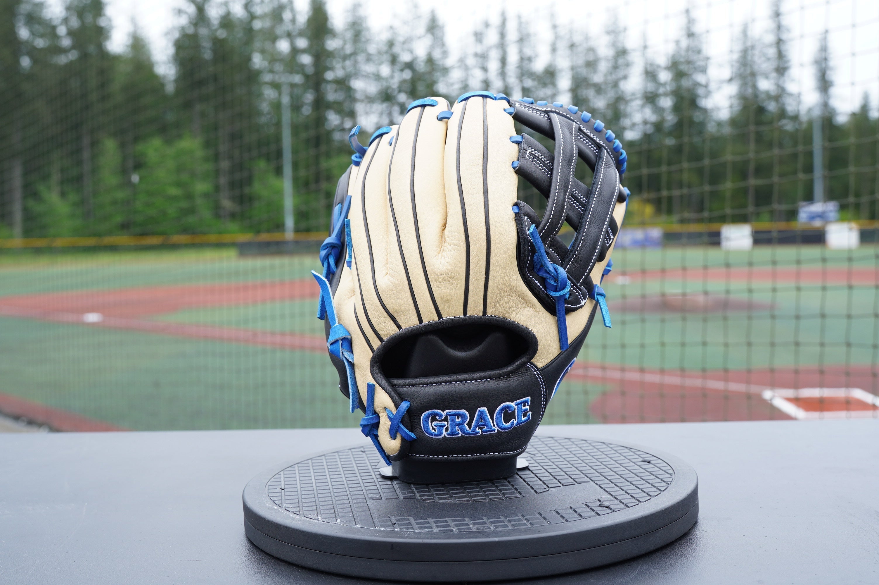 12" Outfield H-Web Grace Glove - Youth Baseball Glove