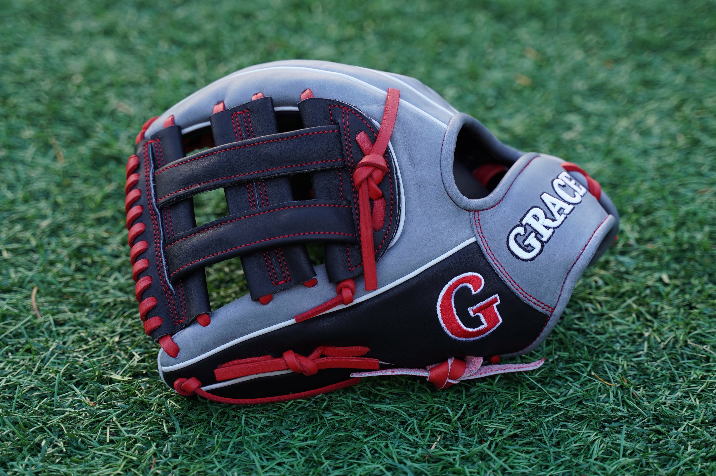 11.75" Infield H-Web Grace Glove - Black/Red