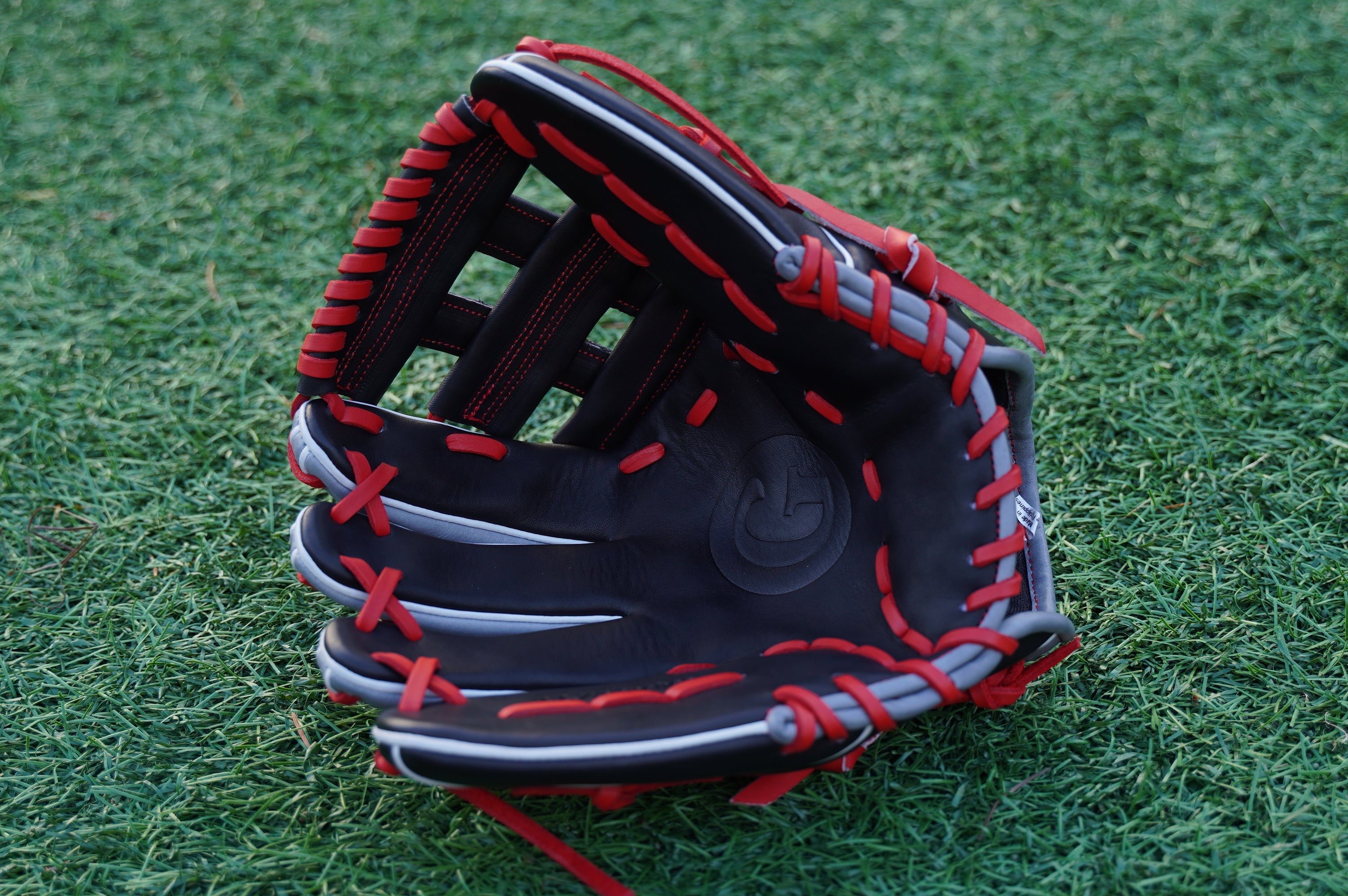 11.75" Infield H-Web Grace Glove - Black/Red
