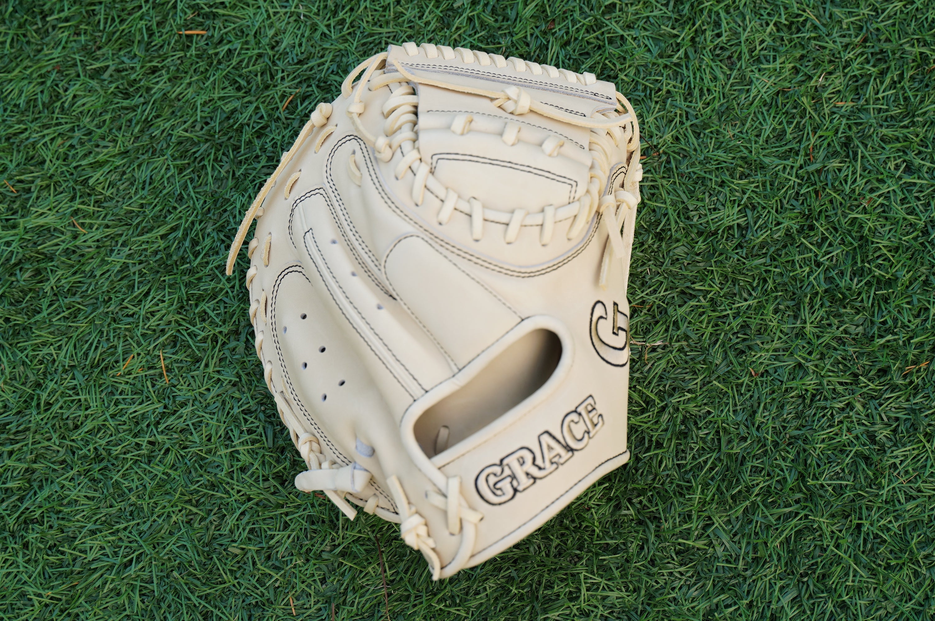 28.5" Catchers Pro Trainer - Grace Glove