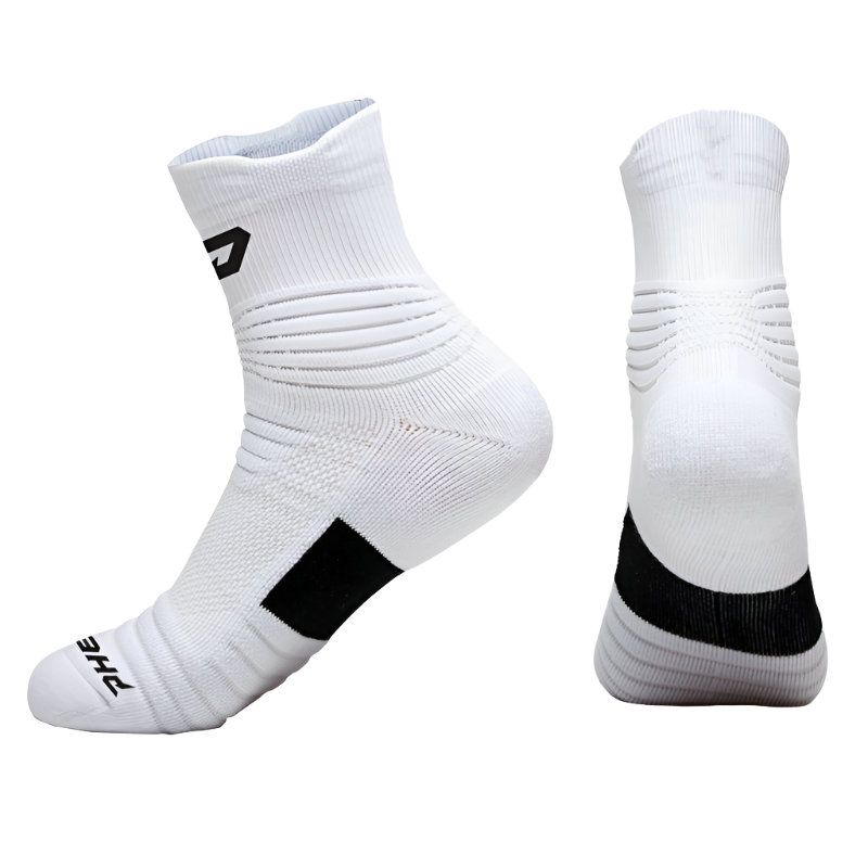 Quantum Knit Lite Quarter Performance Socks - White