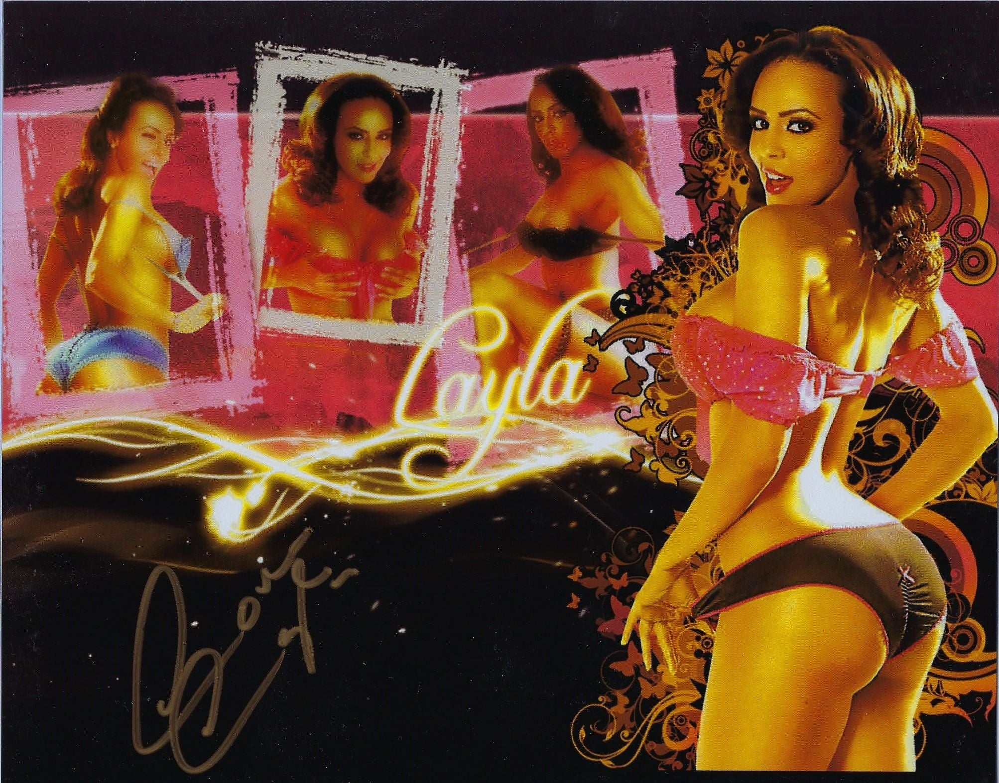 Layla Former WWE Divas & Women's Champion Signed 8x10 Sexy Pose!!